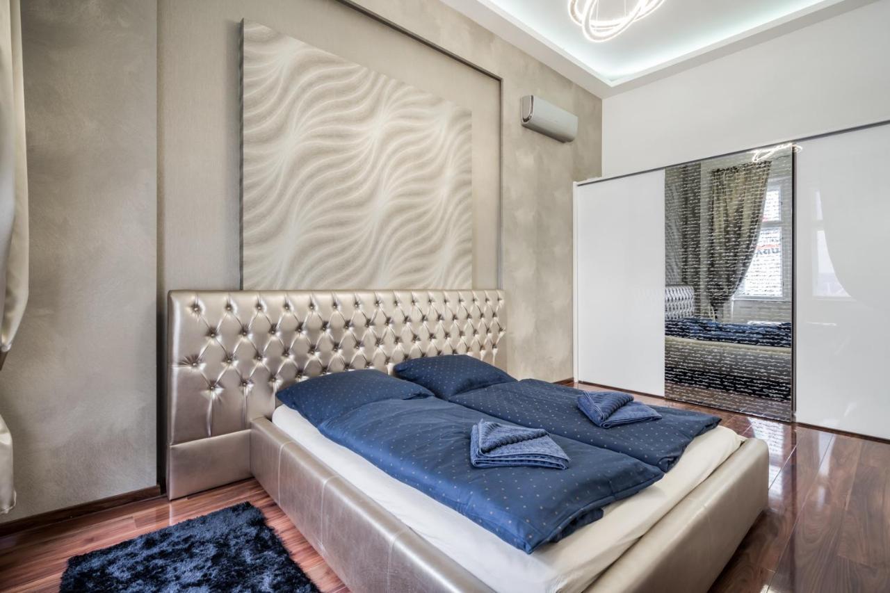 Opera Luxury Apartment With Free Parking ブダペスト エクステリア 写真