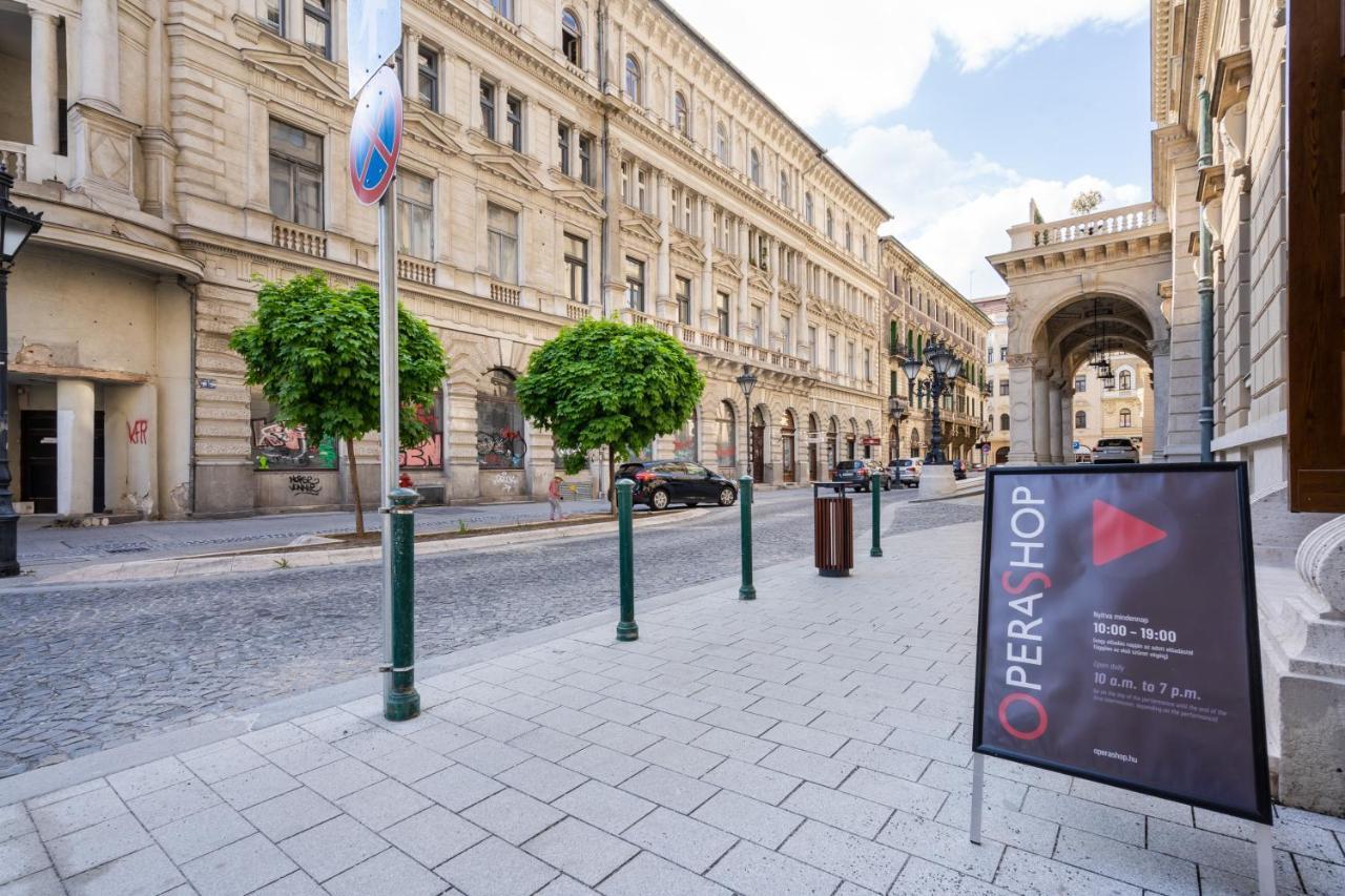 Opera Luxury Apartment With Free Parking ブダペスト エクステリア 写真